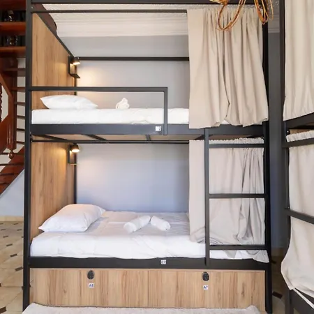 Hostel Akisol *