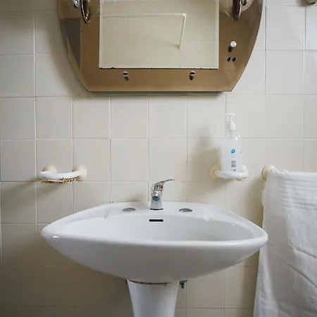 Hostel Akisol
